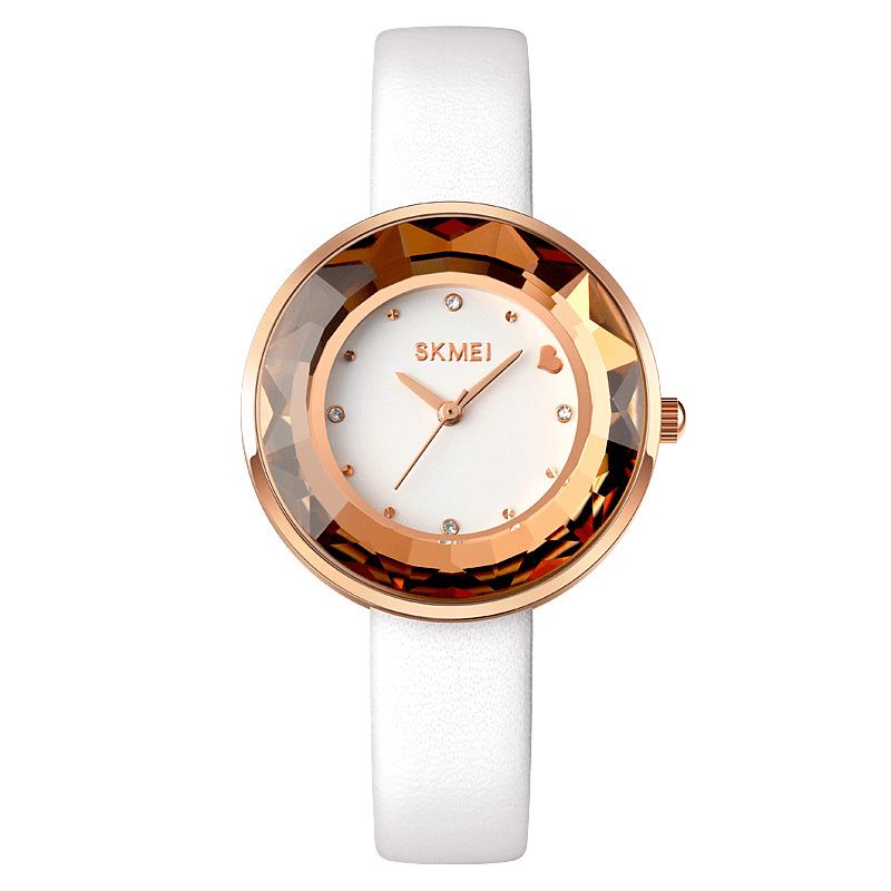 1707 Mode Femmes Montre Trois-dimen'sional Coupe Miroir Simple Petit Cadran Dame Montre À Quartz