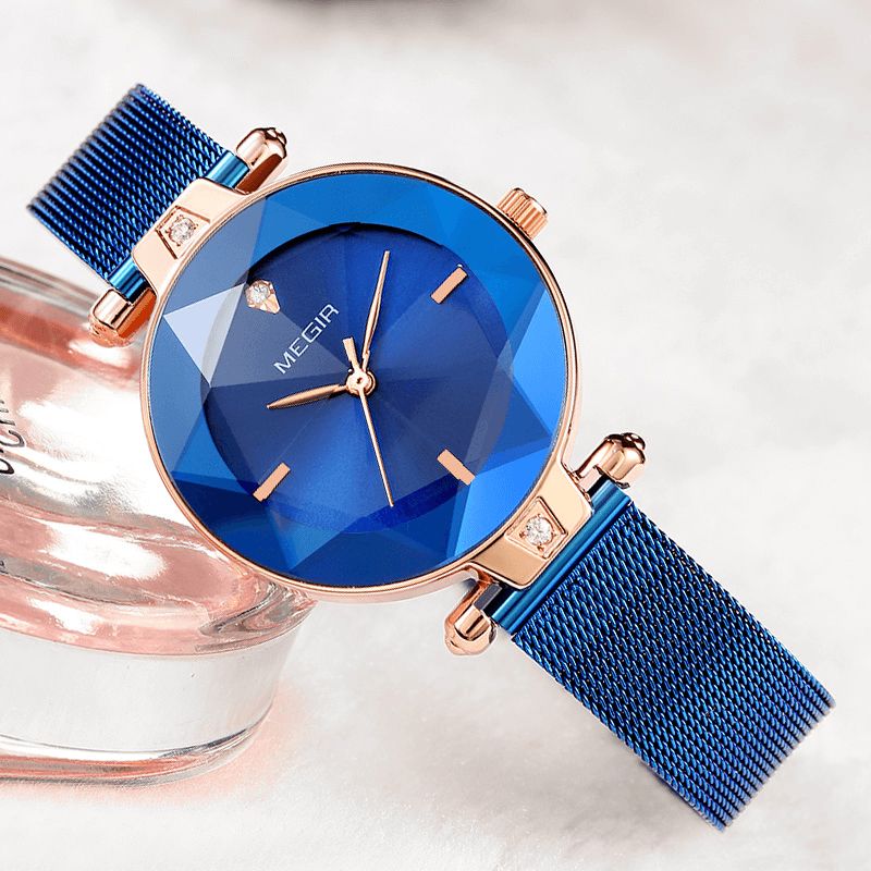 4209 Mode Coupe Cadran Femmes Montre Lumière Luxe Étanche Montre À Quartz