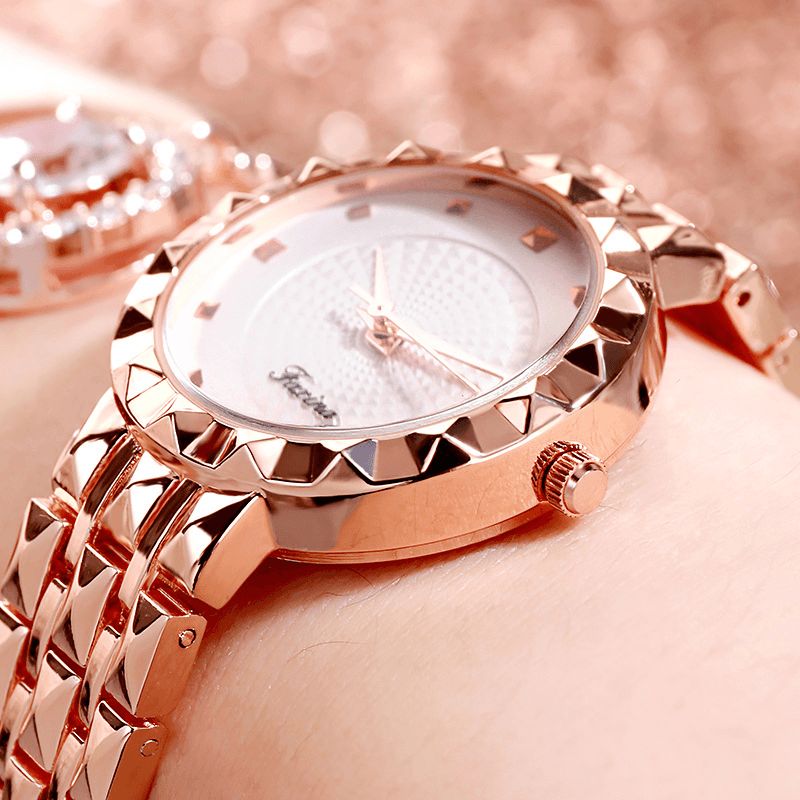 Full Steel Case Casual Style Femmes Montre-bracelet Horloge Montres À Quartz