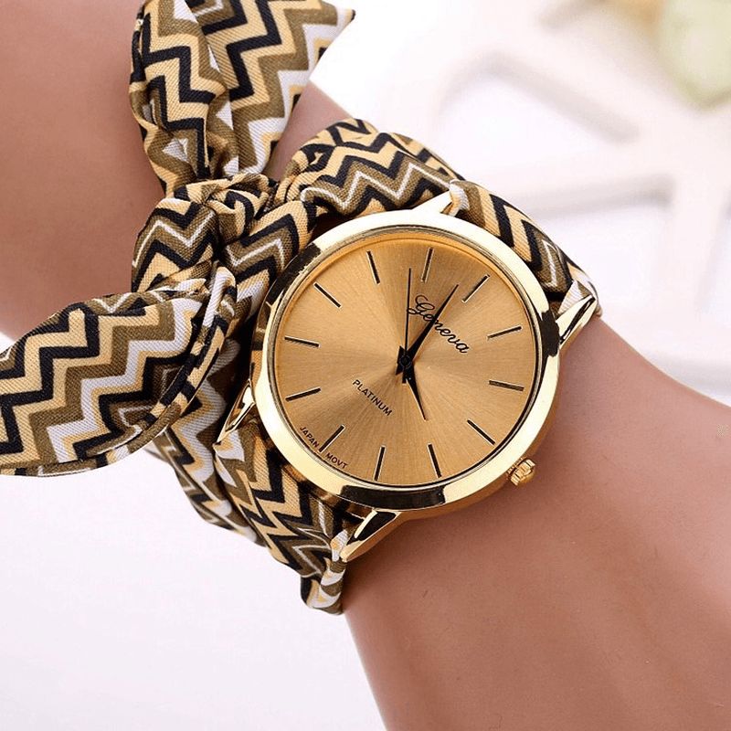 Mode Chic Grand Cadran Rayé Tissu Bracelet Femmes Montre À Quartz Montre-bracelet