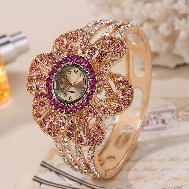 Mode Cristal Fleur Forme Cadran Creux Bracelet En Métal Femmes Montre À Quartz