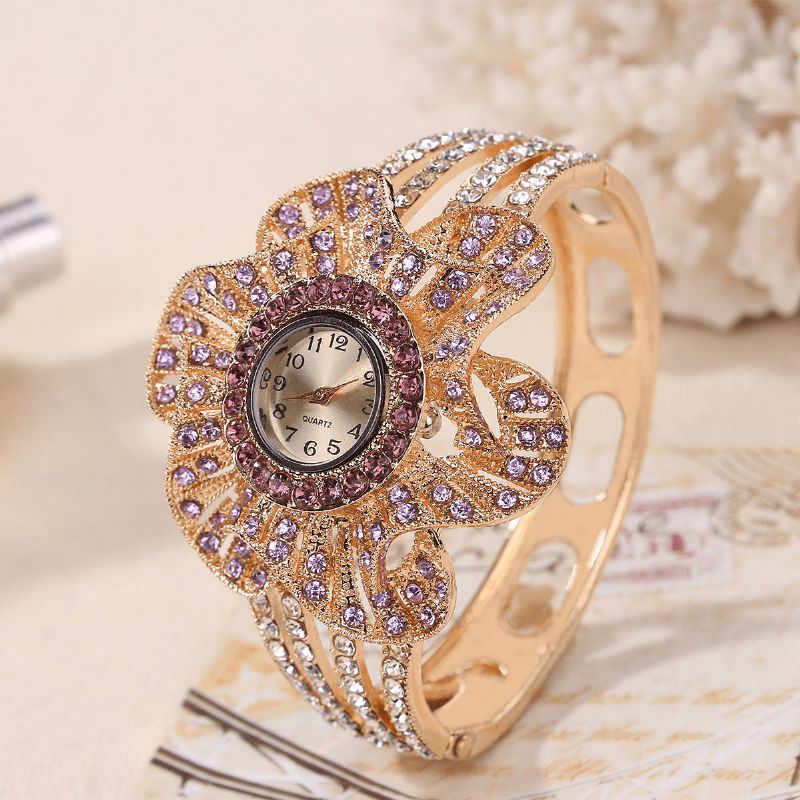 Mode Cristal Fleur Forme Cadran Creux Bracelet En Métal Femmes Montre À Quartz