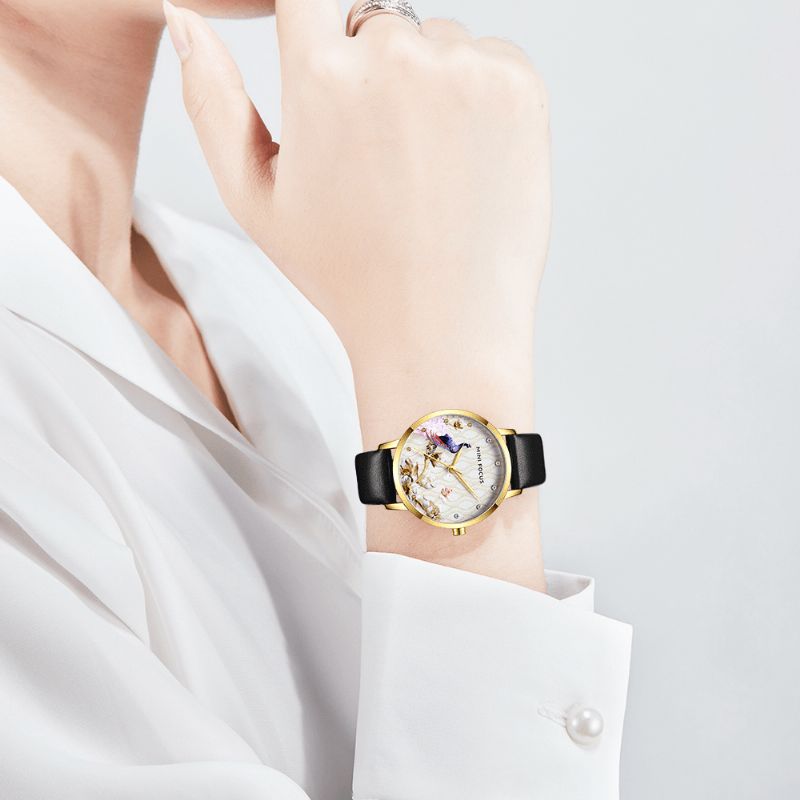 Mode Femmes Paon Fleur Motif Véritable Montre À Quartz En Cuir