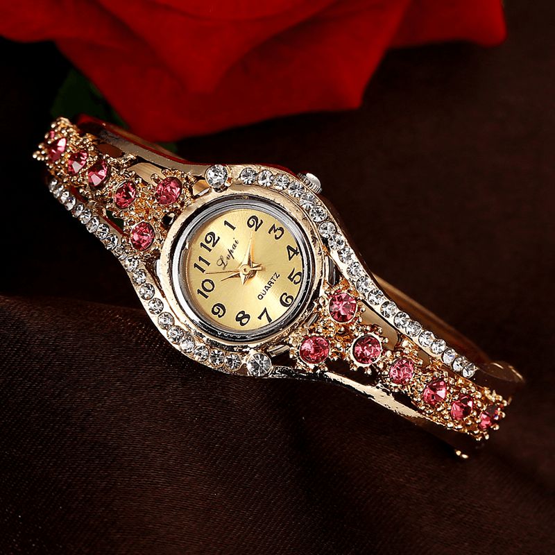 Montre-bracelet Pour Femme À La Mode Montre À Quartz Avec Strass