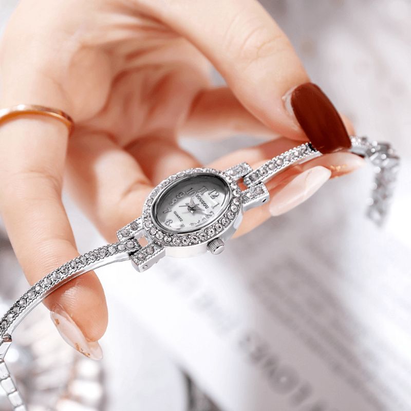 Montre-bracelet Ovale À Petit Cadran Serti De Diamants Pour Femmes À La Mode Décontractée