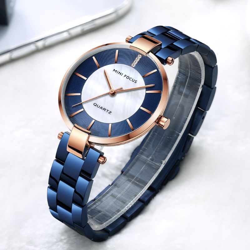 Robe Élégante Horloge Analogique Bracelet En Métal Mode Femmes Montre Montre À Quartz