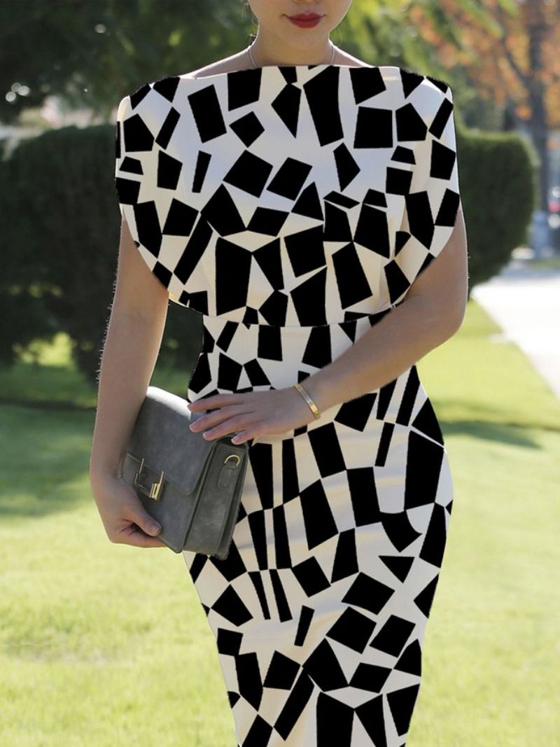 Robe En Tricot À Manches Courtes Et Coupe Régulière Géométrique Élégante