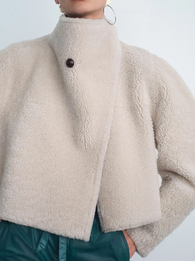 Veste Ample À Col Roulé En Peluche À Manches Longues